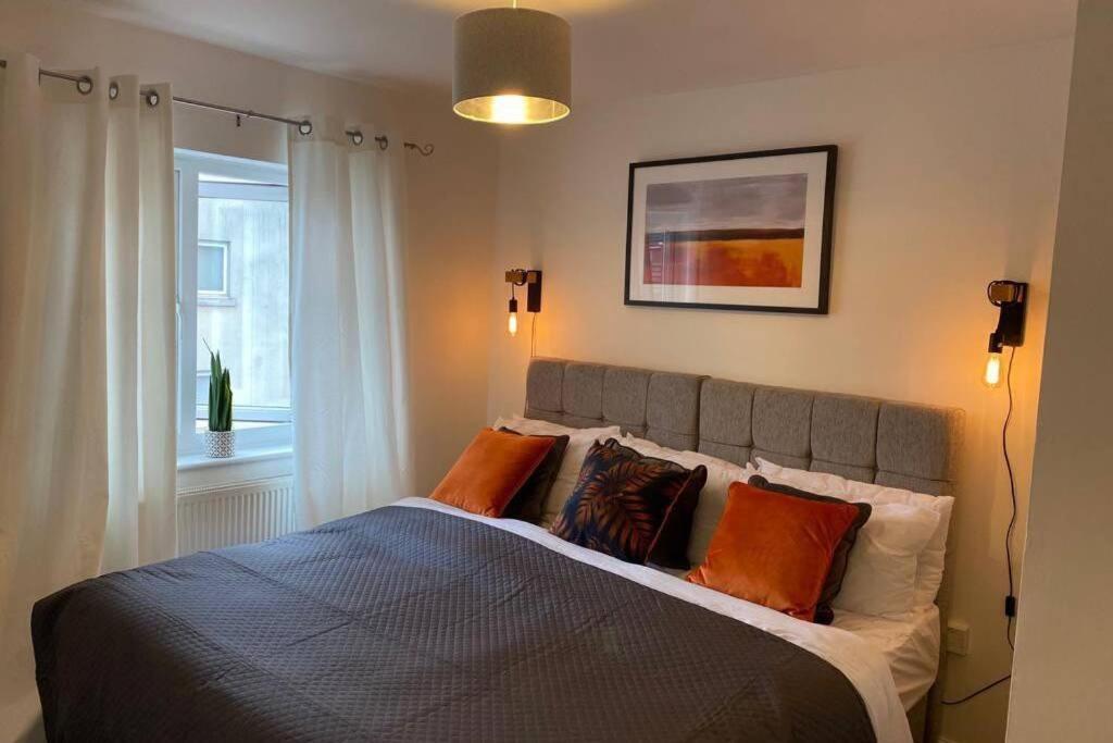 Alicia Newport By Mia Living 2 Bedroom Apartment With Dedicated Parking Eksteriør billede